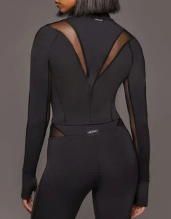 Michi Peak Long Sleeve Crop Top-Black -Gani Clothing Shop 2689553