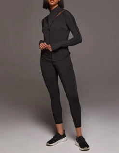 Michi Peak Long Sleeve Top-Black -Gani Clothing Shop 2689563