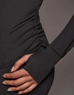 Michi Peak Long Sleeve Top-Black -Gani Clothing Shop 2689564