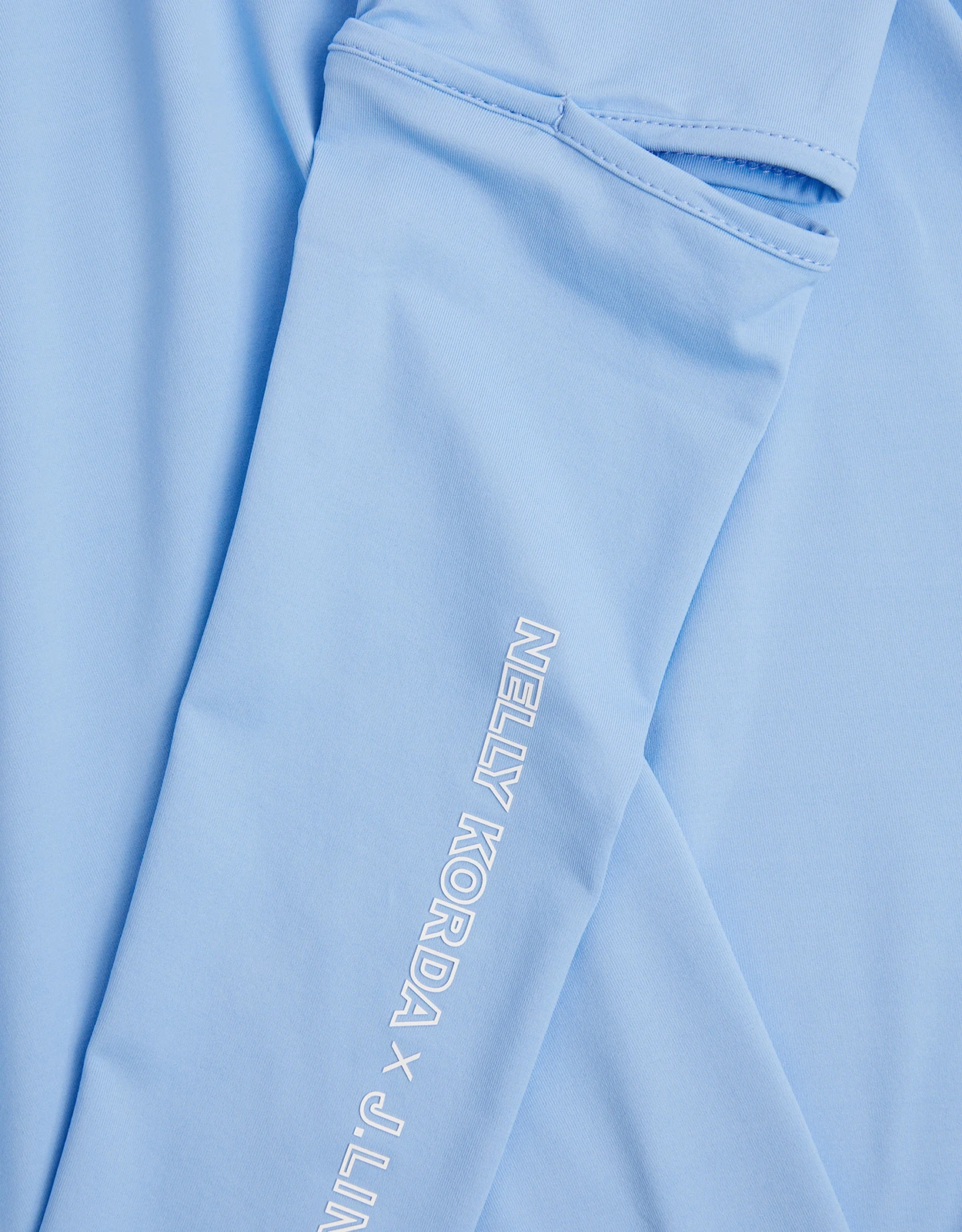 J.Lindeberg Women's NK X JL Mock Neck Golf Super Lightweight Top 5 J.Lindeberg Women's NK X JL Mock Neck Golf Super Lightweight Top - Image 3