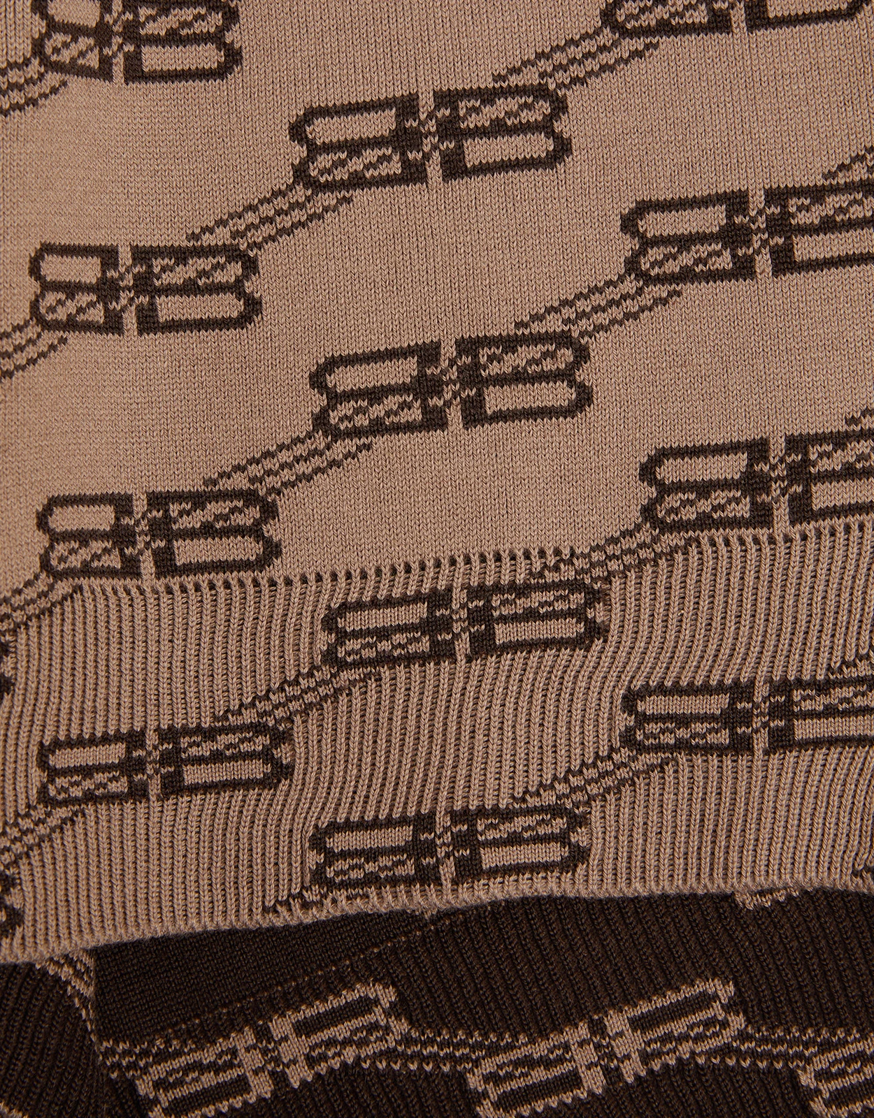 Balenciaga Logo Cotton Blend Crewneck Long Sleeves Sweatshirt 5 Balenciaga Logo Cotton Blend Crewneck Long Sleeves Sweatshirt - Image 3