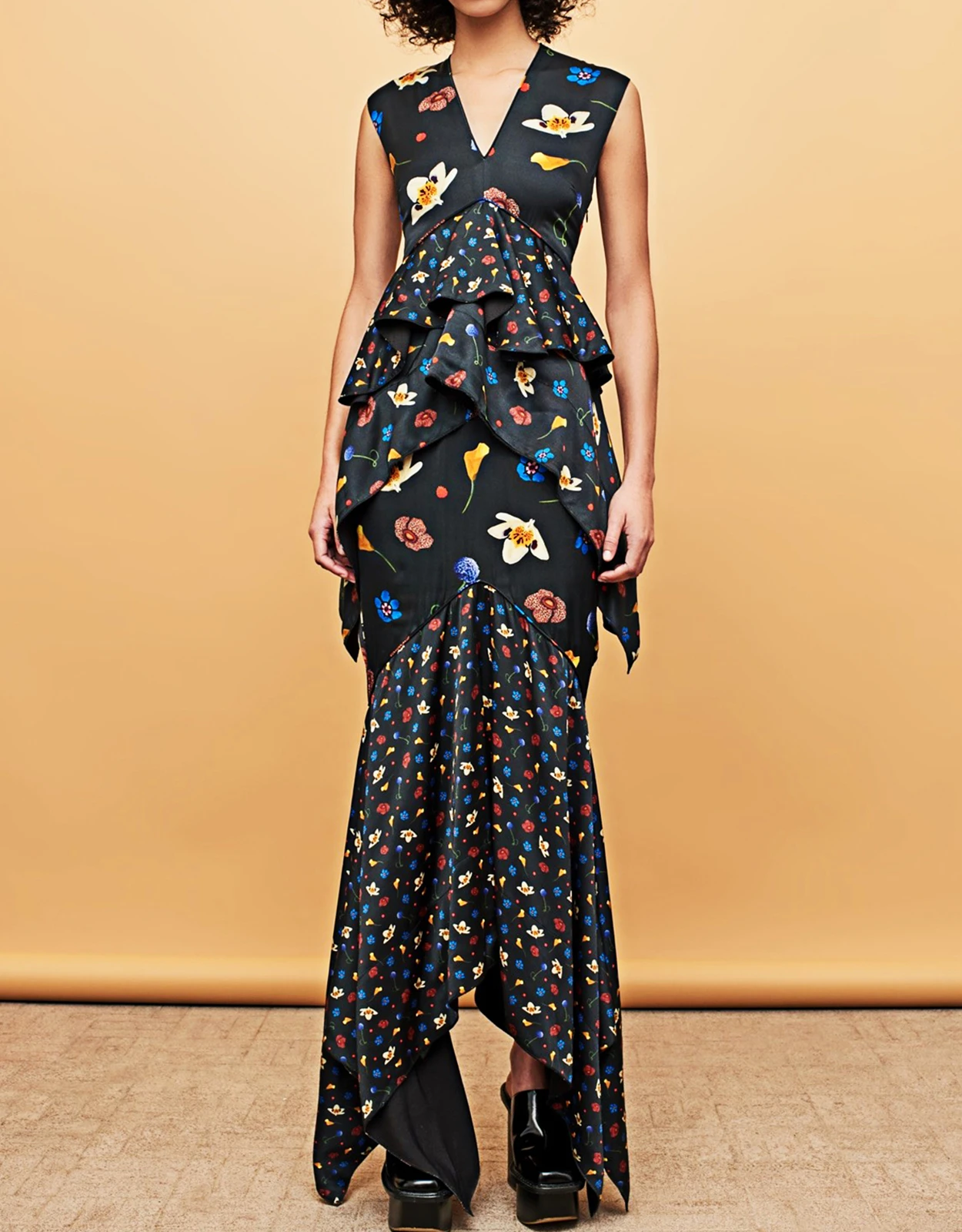 Solace London Chayse Floral Ruffled Midi Dress 5 Solace London Chayse Floral Ruffled Midi Dress - Image 3