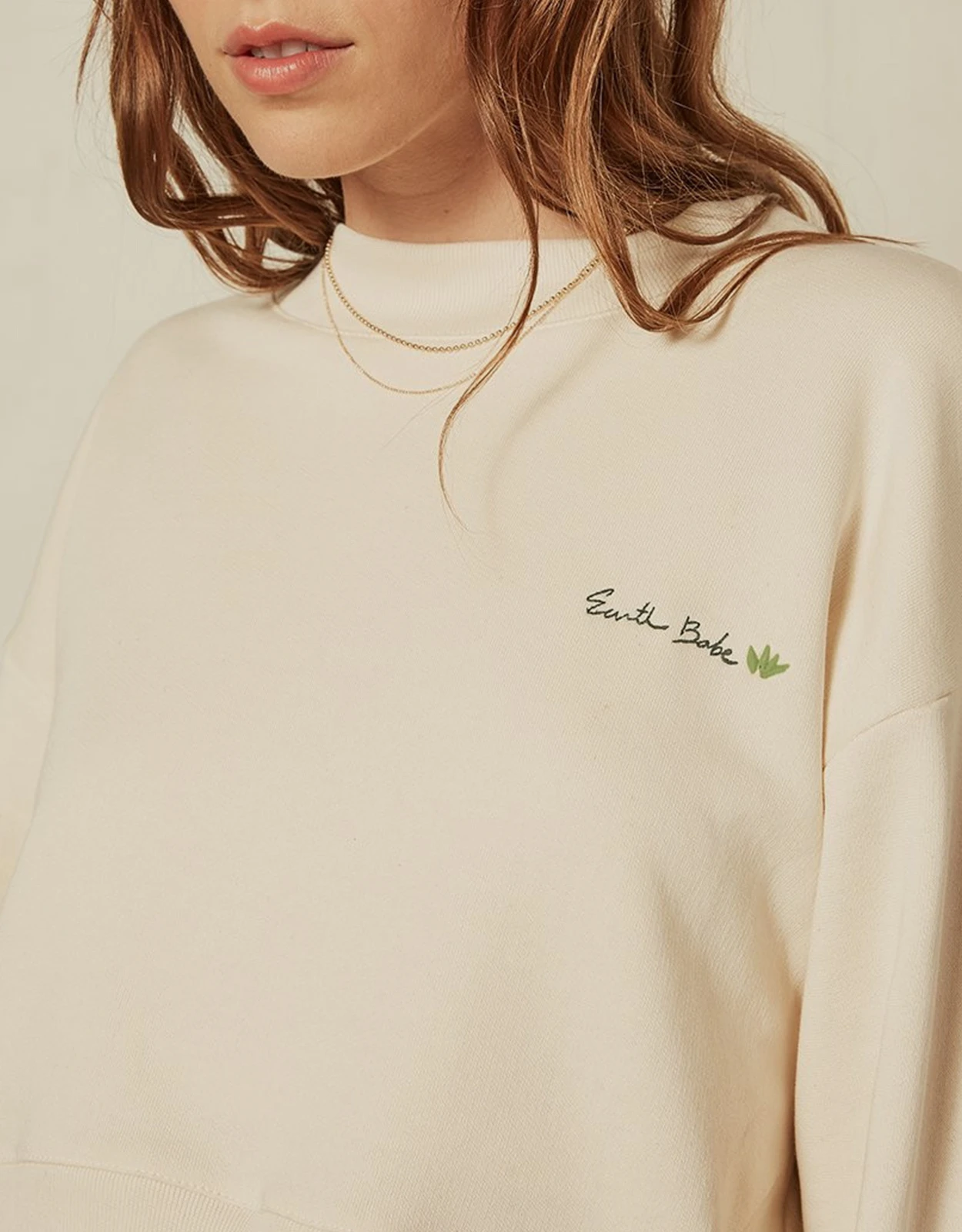 Boyish Jeans The Joni Cropped Sweatshirt-Off White Earth Babe 5 Boyish Jeans The Joni Cropped Sweatshirt-Off White Earth Babe - Image 3