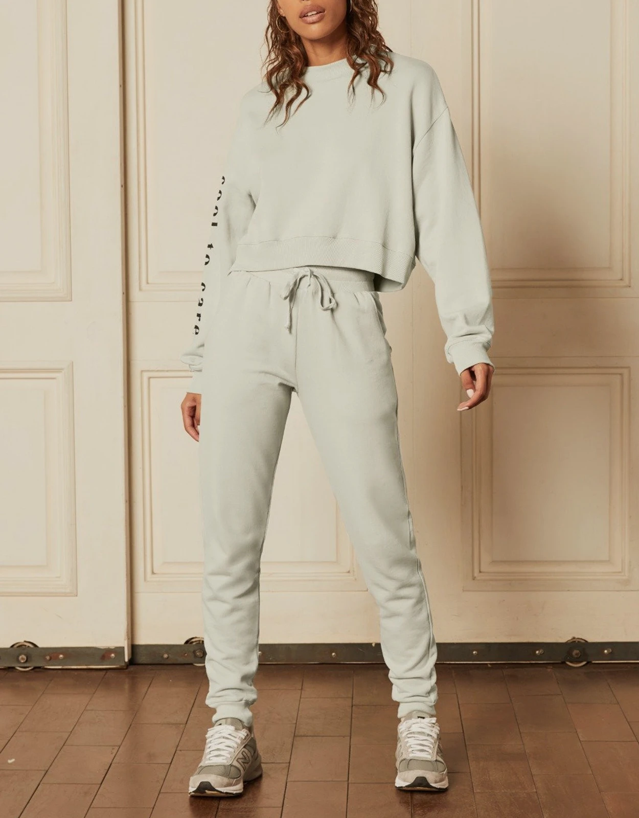 Boyish Jeans The Paul Tapered Sweatpants-Pearl Grey 4 Boyish Jeans The Paul Tapered Sweatpants-Pearl Grey - Image 2