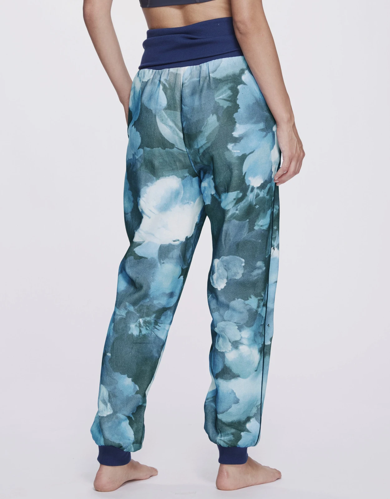 Marchesa Active Leila Printed Sweatpants 4 Marchesa Active Leila Printed Sweatpants - Image 2