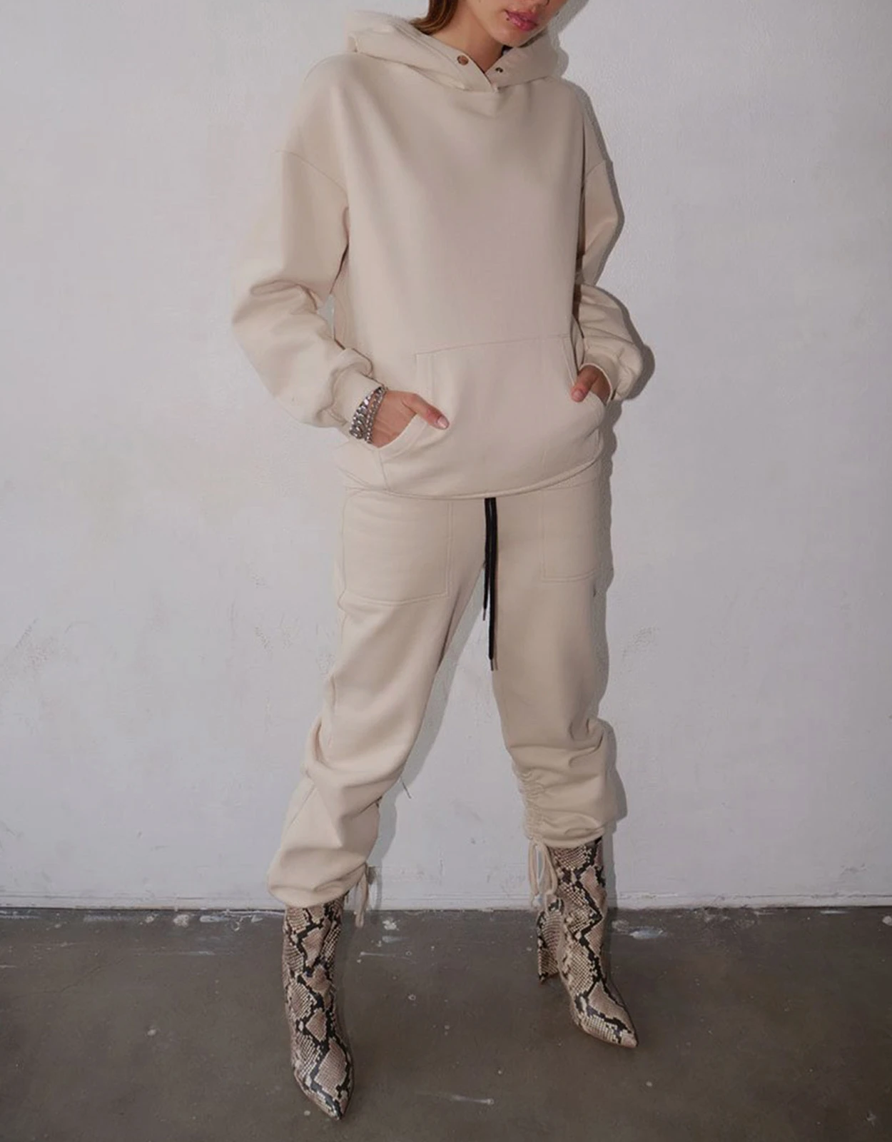 The Range Brushed Contra Terry Snap Hoodie 4 The Range Brushed Contra Terry Snap Hoodie - Image 2