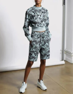 Twenty Montreal Monstera Hyper Reality Cropped Knit Sweatshirt -Gani Clothing Shop 824523