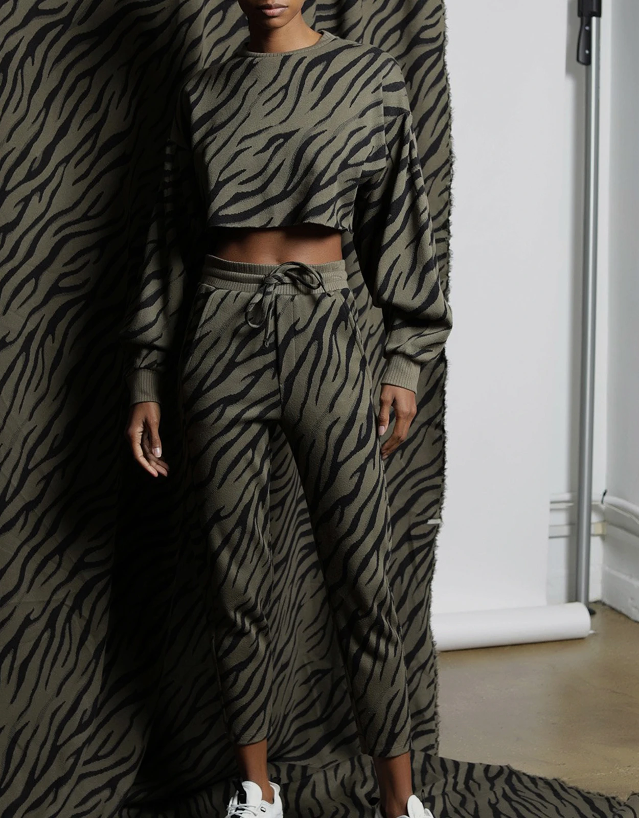 Twenty Montreal Bali Tiger Hyper Reality Knit Balloon Sleeve Cropped Top 7 Twenty Montreal Bali Tiger Hyper Reality Knit Balloon Sleeve Cropped Top - Image 5