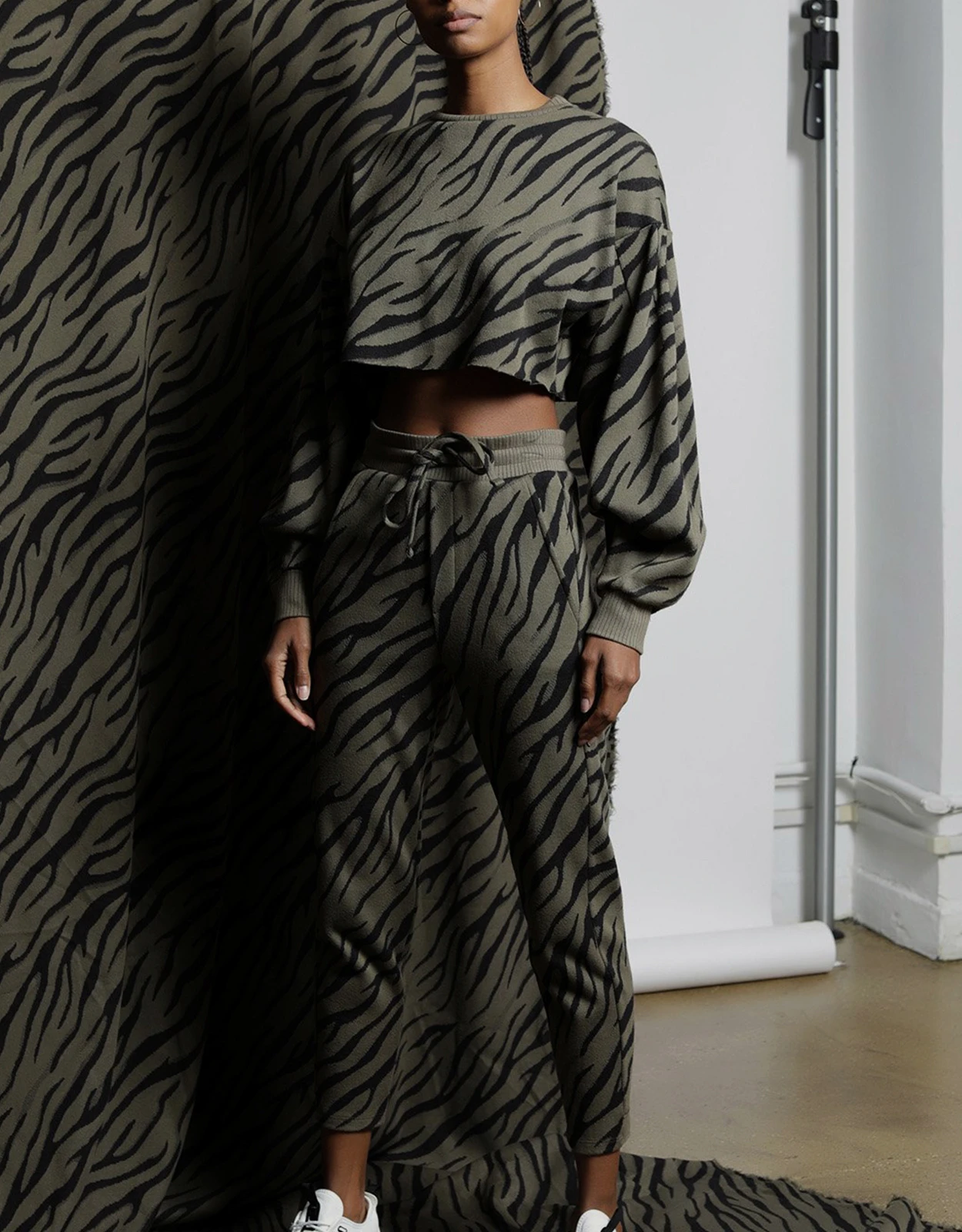 Twenty Montreal Bali Tiger Hyper Reality Knit Balloon Sleeve Cropped Top 8 Twenty Montreal Bali Tiger Hyper Reality Knit Balloon Sleeve Cropped Top - Image 6